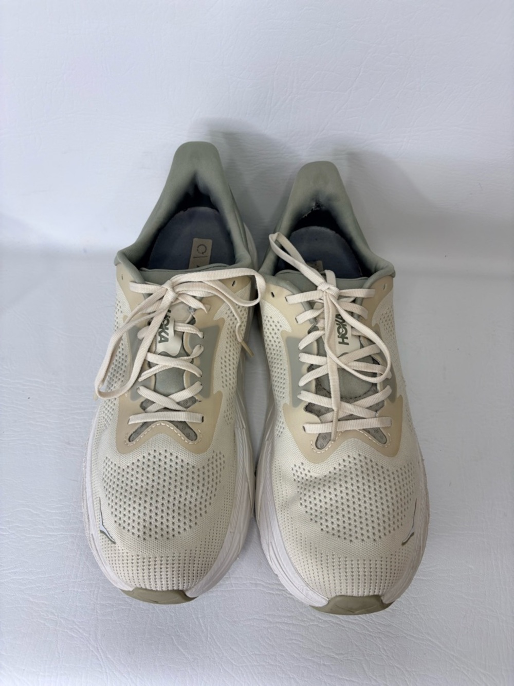 HOKA Arahi 7 Running Shoes Oat Milk Barley Men’s Size 13D Stability Sneakers